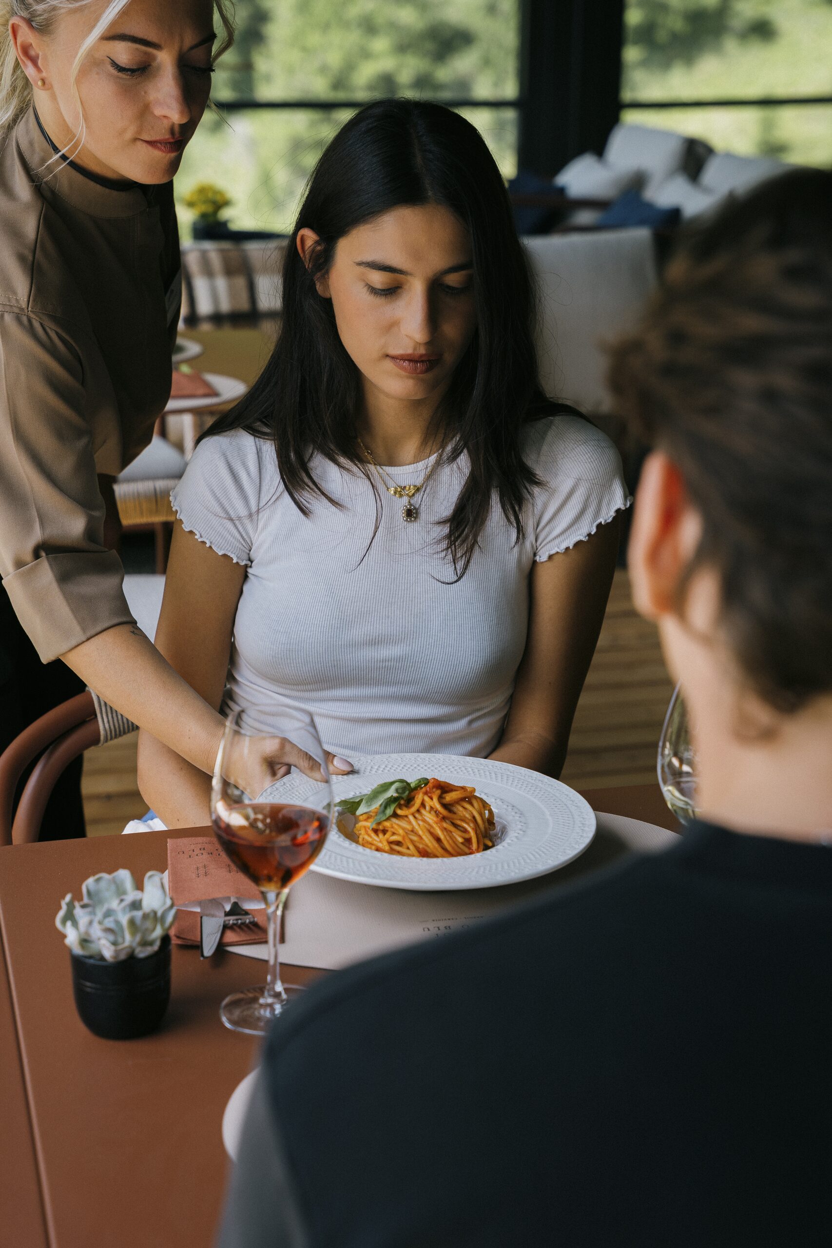 Non un ristorante: un punto d'incontro